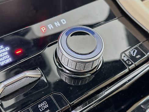 Used 2022 Jeep Grand Cherokee Limited 4xe image 25