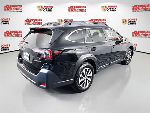 Certified 2025 Subaru Outback Premium image 16