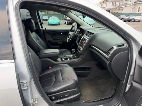 Used 2016 GMC Acadia SLT image 28