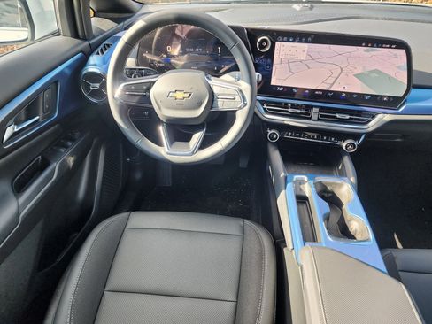 New 2026 Chevrolet Equinox EV LT image 20