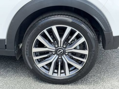 Certified 2022 Nissan Kicks SR FWD image 31