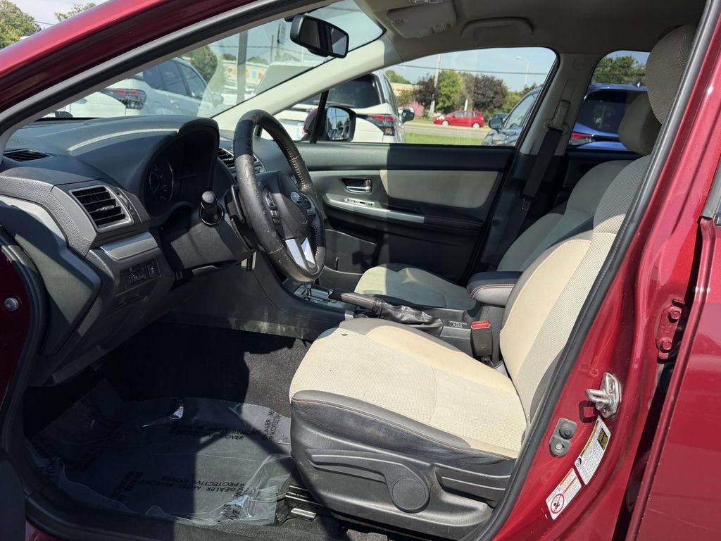 Used 2016 Subaru Crosstrek 2.0i Premium AWD/4WD image 18