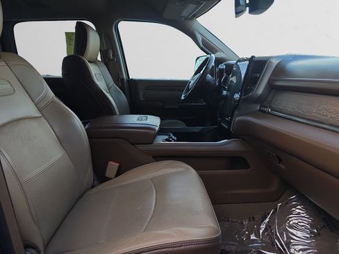 Used 2020 RAM 2500 Limited image 17