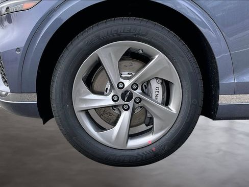 New 2026 Genesis GV70 2.5T Advanced AWD/4WD image 12
