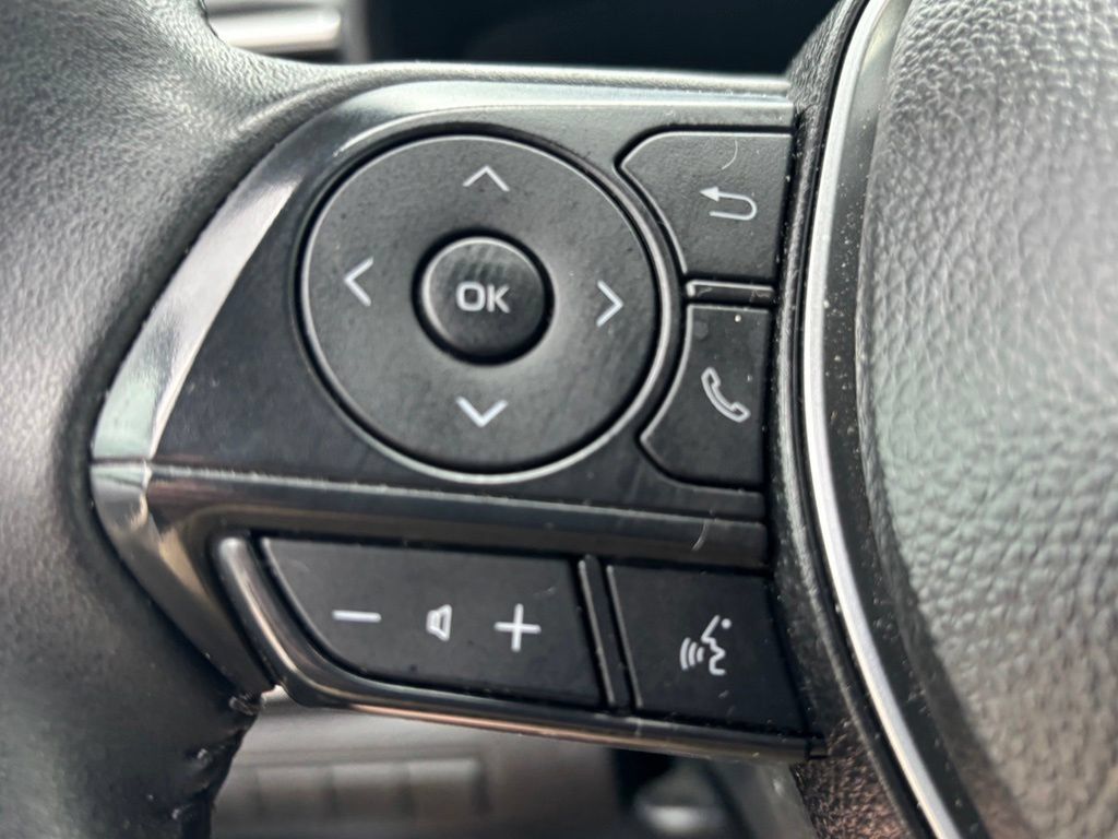 Used 2026 Toyota Corolla SE FWD image 27