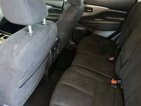 Used 2021 Nissan Murano SV image 11