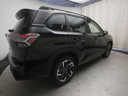 Used 2025 Subaru Forester Limited AWD/4WD image 37