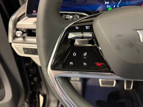 New 2026 Cadillac Vistiq Sport w/ LPO, Floor Liner Package image 31