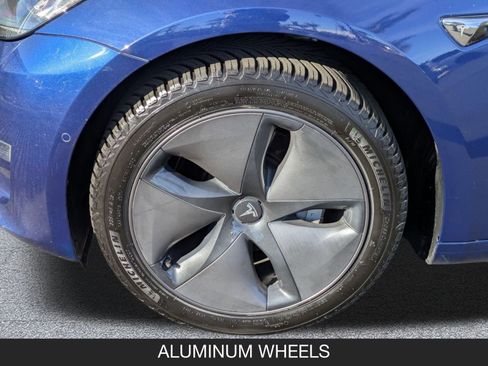 Used 2018 Tesla Model 3 Long Range image 11