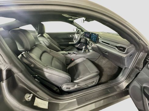 Used 2026 Ford Mustang Premium RWD image 26