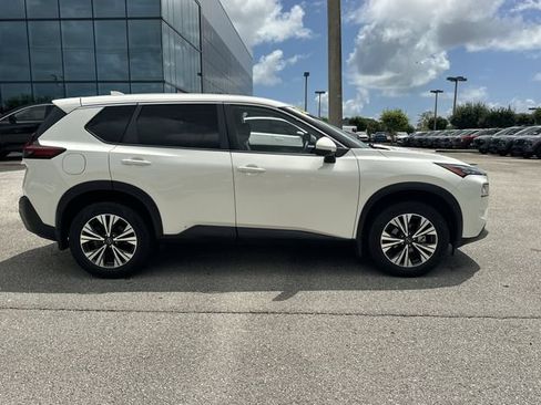 Certified 2023 Nissan Rogue SV FWD image 10