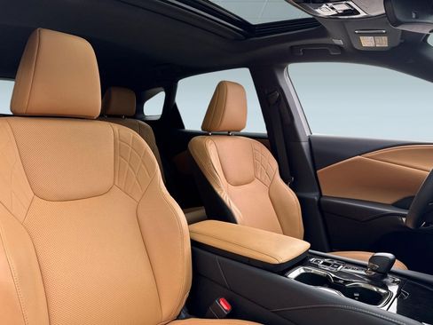 Certified 2025 Lexus RX 350 FWD w/ Technology Package image 30