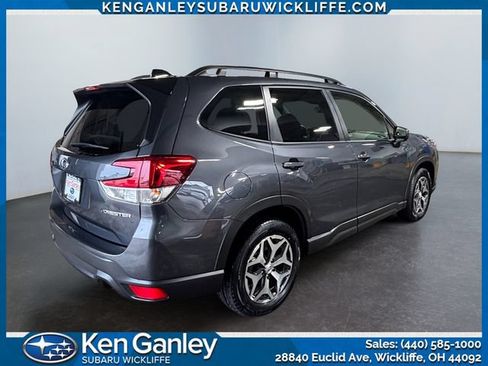 Used 2024 Subaru Forester Premium AWD/4WD image 5