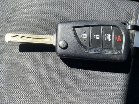 Used 2024 Toyota Corolla LE image 36