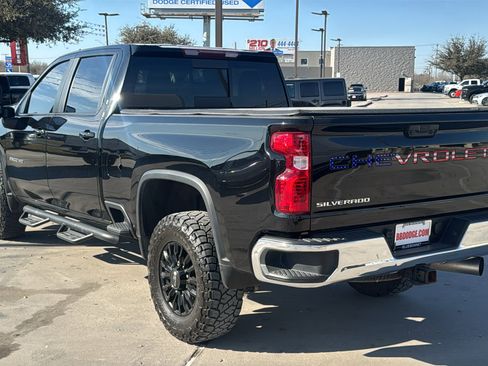 Used 2023 Chevrolet Silverado 2500 LT w/ Convenience Package image 7