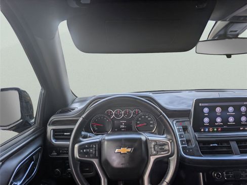 Used 2021 Chevrolet Suburban LS image 23