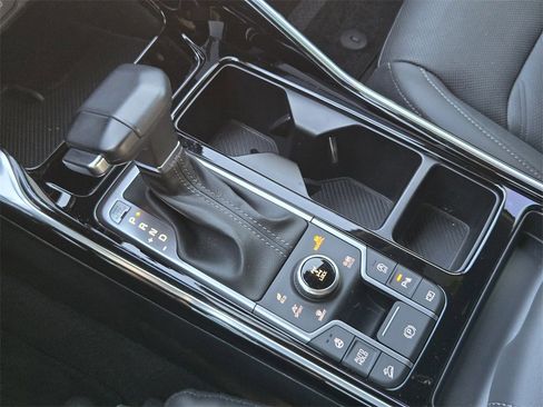 Used 2025 Kia Sorento SX Prestige image 21