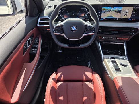 Certified 2025 BMW 330i Sedan RWD image 12