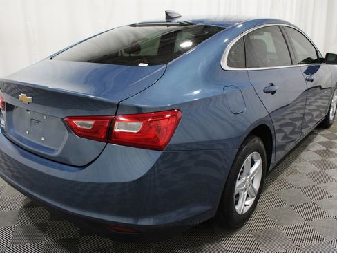Used 2025 Chevrolet Malibu LS image 30
