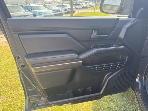 Used 2025 Toyota 4Runner SR5 image 9