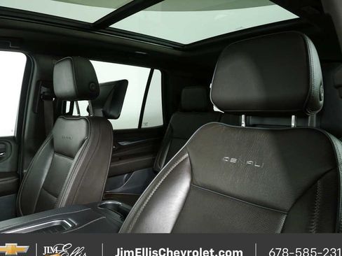 Certified 2021 GMC Yukon Denali w/ Denali Ultimate Package AWD/4WD image 5