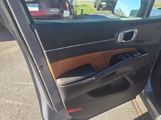 Used 2023 Kia Sorento SX Prestige AWD/4WD image 24