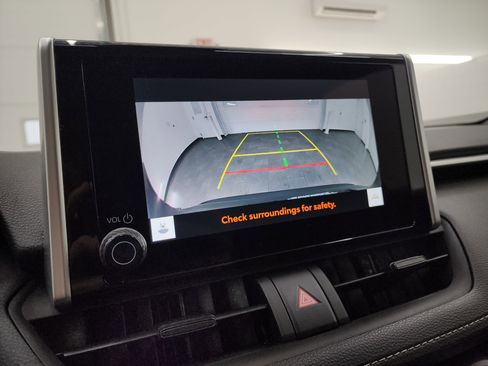 Used 2024 Toyota RAV4 XLE image 16