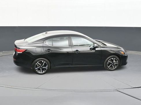 Used 2025 Nissan Sentra SV image 61