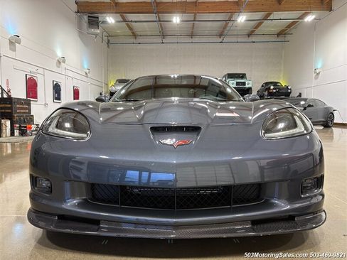 Used 2009 Chevrolet Corvette ZR1 w/ Preferred Equipment Group RWD image 11
