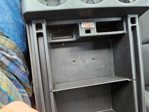 Used 2013 Chevrolet Silverado 1500 LT image 36