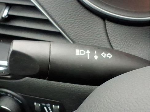 Used 2022 Jeep Cherokee Limited AWD/4WD image 26