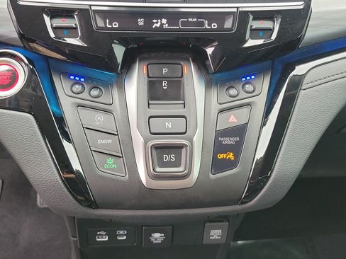 Used 2025 Honda Odyssey Elite image 22