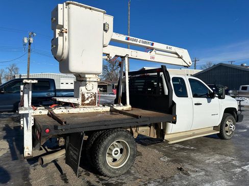 Used 2011 Chevrolet Silverado 3500 W/T image 9