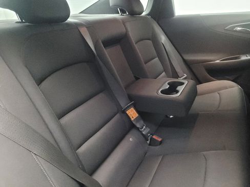 Used 2022 Chevrolet Malibu LT image 19
