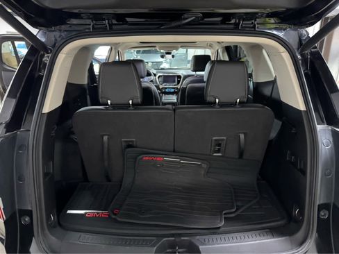 Used 2021 GMC Acadia Denali w/ Denali Ultimate Package image 13