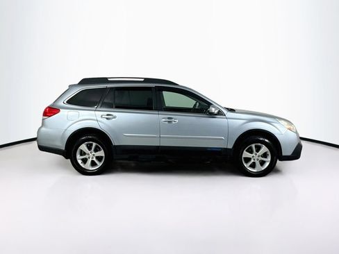 Used 2013 Subaru Outback 2.5i Limited AWD/4WD image 9