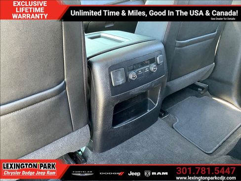 Used 2018 Chevrolet Tahoe LT w/ LT Midnight Edition RWD image 10