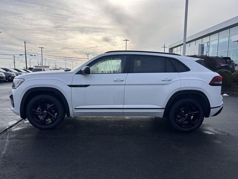 New 2026 Volkswagen Atlas Cross Sport SEL R-Line AWD/4WD image 4