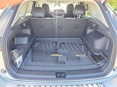 Certified 2026 Volkswagen Tiguan SE AWD/4WD image 33