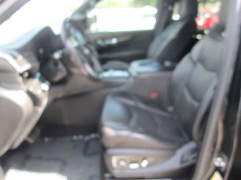Used 2020 Cadillac Escalade Platinum AWD/4WD image 10