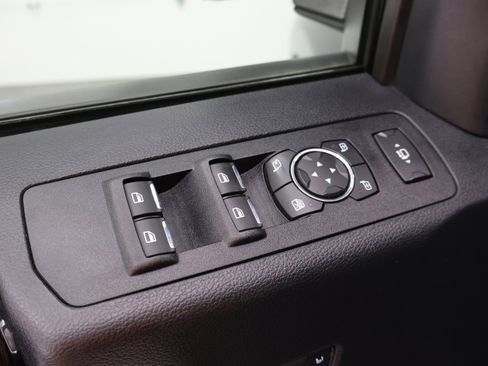 Used 2021 Ford F350 Lariat AWD/4WD image 39