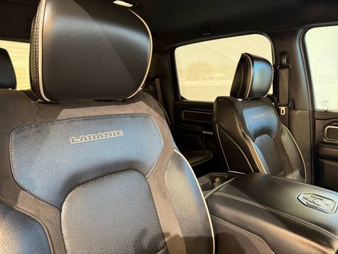 Used 2024 RAM 1500 Laramie AWD/4WD image 12