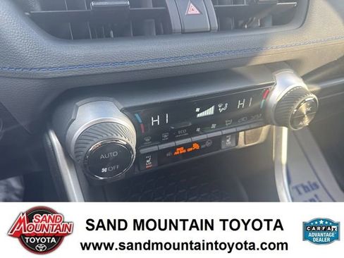 Used 2024 Toyota RAV4 SE image 24