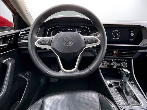 Used 2022 Volkswagen Jetta SEL image 11