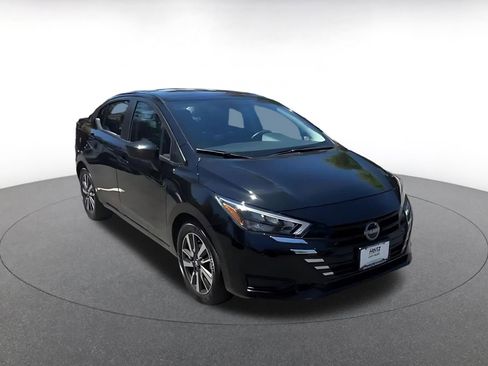 Used 2025 Nissan Versa SV FWD image 3
