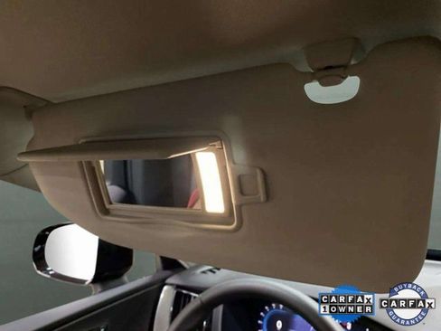 Used 2025 Volvo XC60 B5 Plus image 46