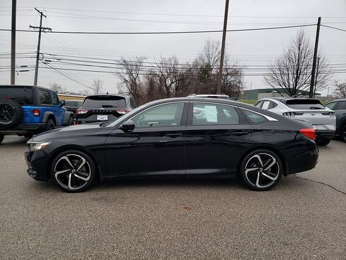Used 2018 Honda Accord Sport image 8