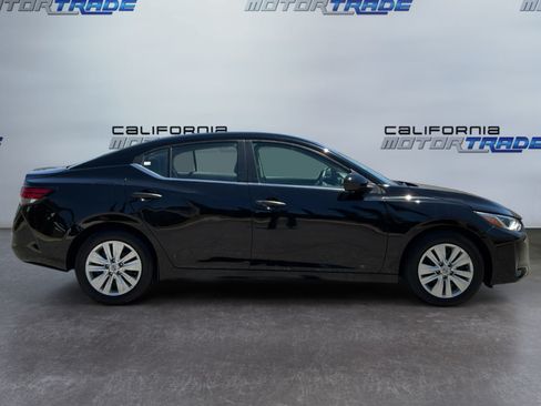 Used 2025 Nissan Sentra S FWD image 4
