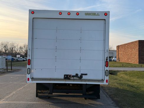 Used 2019 GMC Savana 3500 G3500 159 in. w/ Power Convenience Package image 5