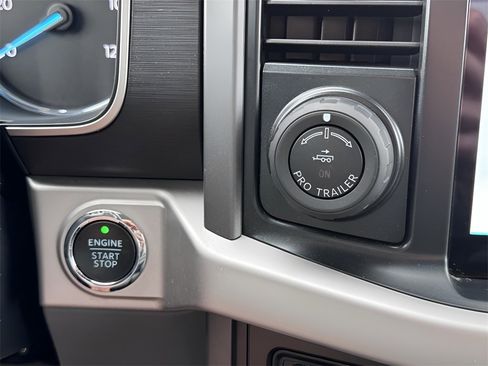 Used 2022 Ford F150 XLT w/ Equipment Group 302A High image 29